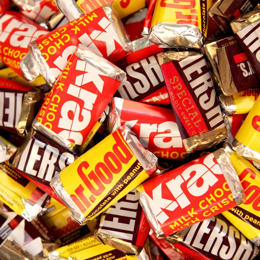 131 Pcs Birthday Candy Party Favors 1.65 lbs Y697166