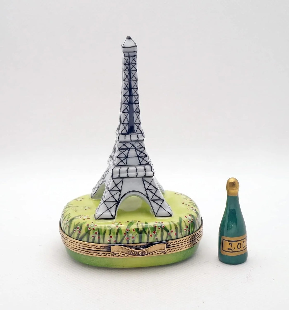 Hand Painted Porcelain Box T9111