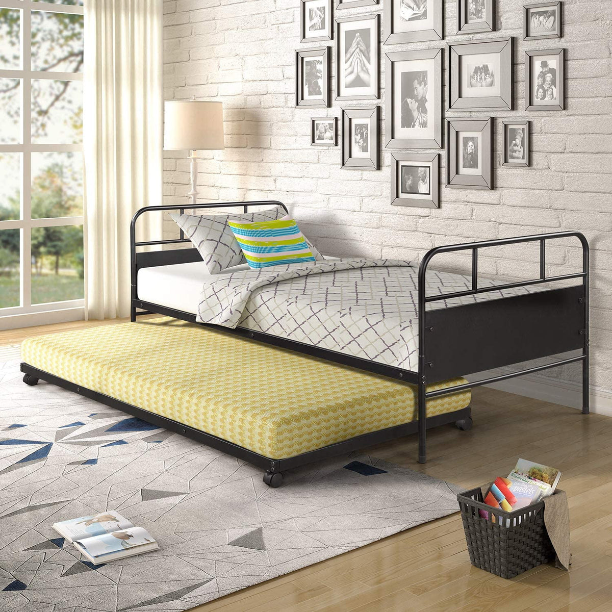 Twin Size Black Metal Daybed with Trundle Q922