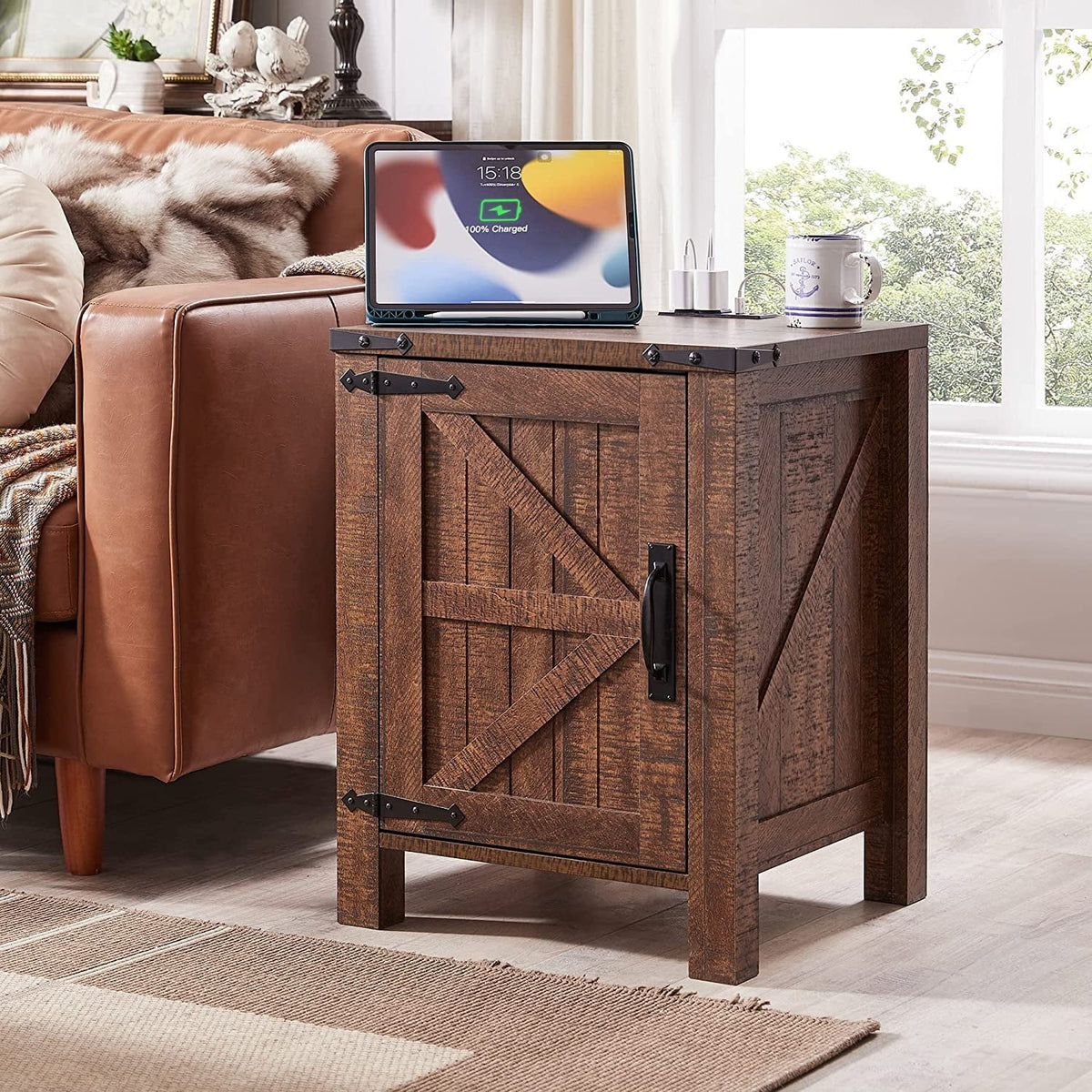 Light Rustic Oak Wood Metal End Side Table with Charging Station D353