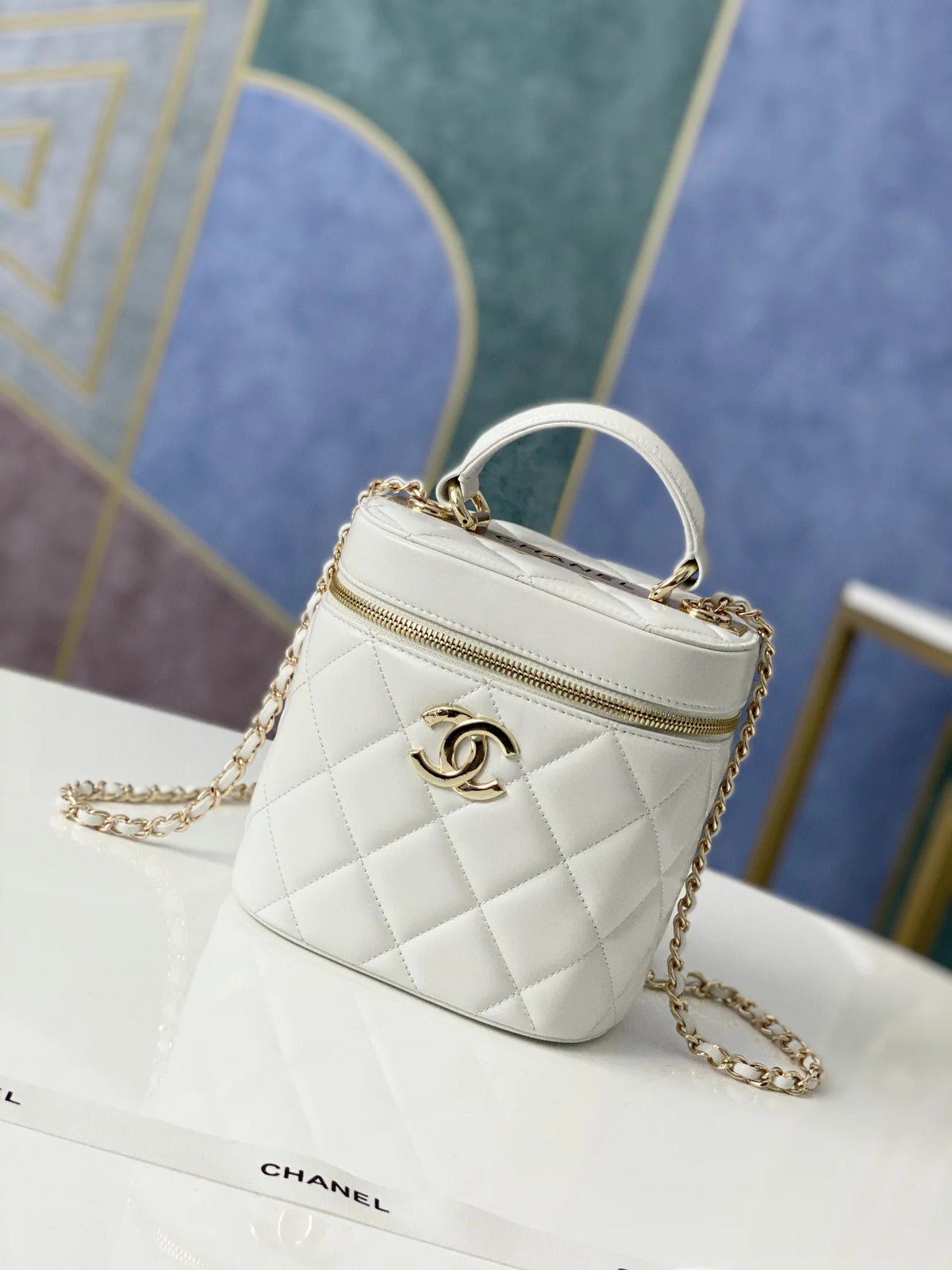 White Vanity Case E434